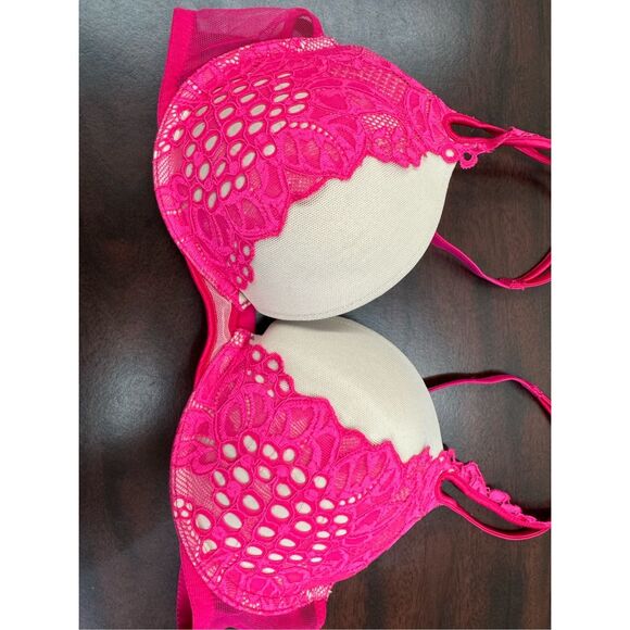 FINAL OFFER WILL DONATE SOON Vs Push Up Lace Bra Size 36B - Picture 2 of 6